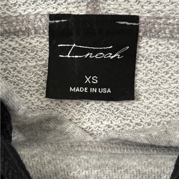 Inoah Wearable Art cat design pullover gray XS - Picture 3 of 3